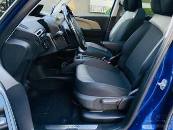 Citroën Grand C4 Picasso 2.0 AUT 7MÍST TAŽNÉ KAMERA SERVISKA - 14
