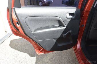 PRODÁM Ford Fiesta 1.4i - 14