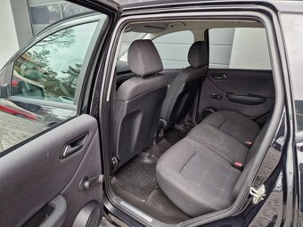 Mercedes Benz A 1,5 benzín, 70 KW, Automat - 14