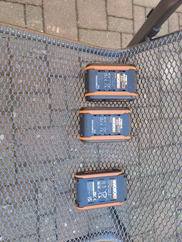 PRODAM  TUTO ZAHRADNI SOUPRAVU WORKS - 14