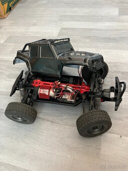 RC auta 30 kusů, karoserie, baterky, náhradní díly, ovladače - 14