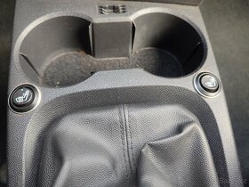 Opel Meriva 1.4i 16V 66kW výhřevy/2 sady kol/tažné/klima - 14