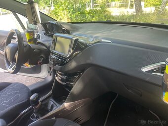 PEUGEOT 2008 1.2 81kw - 14