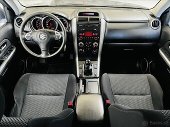 Suzuki Grand Vitara 1,9 DDIS 4x4  TAŽNÉ, NAVI, VÝHŘEV (2006) - 14