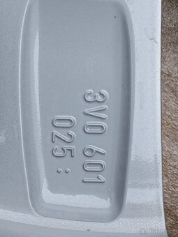 Pekna zánovní orig alu Škoda Superb 215/55/17 - 14