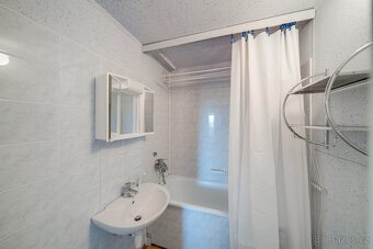 Byt 3+1, 65 m² + zasklená lodžie, Orlová - Lutyně - 14