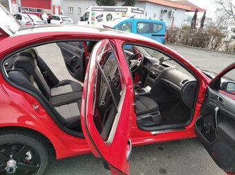 Škoda Octavia II 1,6MPi,spolehlivý osmiventil - 14