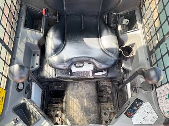 Smykový kolový nakladač Bobcat S450 - 14