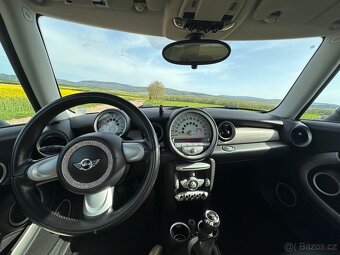 Mini Cooper R56 1.6 benzín - 14