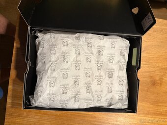 Limitovaná edice sběratelských tenisek Snoop Dogg Skechers - 14