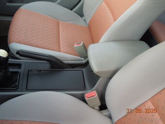 Mazda 3 sedan benzín 1.6 77kW platná STK - 14