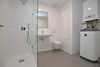 Pronájem rodinného domu 190 m², pozemek 285 m² Hillebrantova - 14