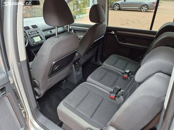 VW Touran 2.0TDI 103kW,DSG,7.míst,navi,178tis.km serviska - 14