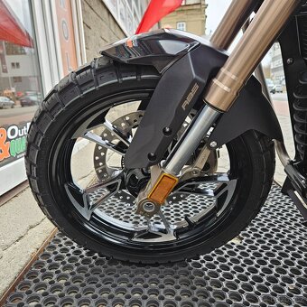 Zontes 125 G1 SCRAMBLER, 1. majitel, ČR, ABS, 1.239 km - 14
