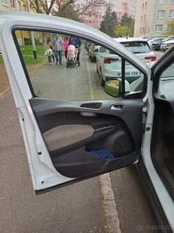 Prodam nebo vyměním l Ford  tourneo courier - 14