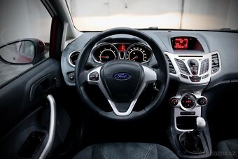 Ford Fiesta  1.4i 16v 71kW Duratec TITANIUM - 14