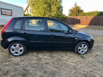 Ford Fiesta - 14