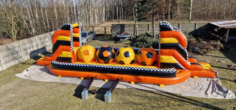 Nafukovací překážková dráha koule BigBallers Wipeout skákací - 14