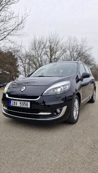 Renault Grand Scenic 2.0 nafta 2012 5 mist - 14