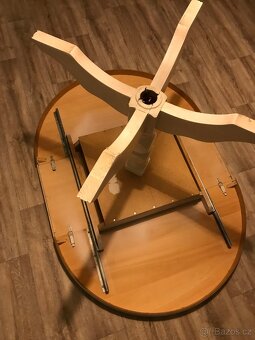 KUCHYŇSKÝ ROZKLÁDACÍ STŮL - 14