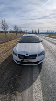 Superb 3 2018 2.0 TDI 7DSG style plus - 14