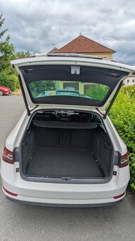 Superb 3 2018 2.0 TDI 7DSG style plus - 14