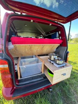 VW Transporter T5 long obytný vůz - 14