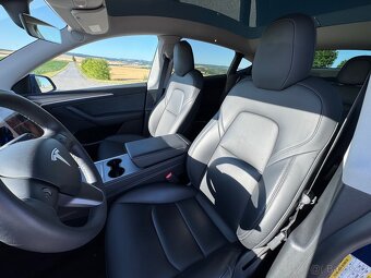 Tesla Model Y Long Range Tažné 29k km SoH 95% - 14