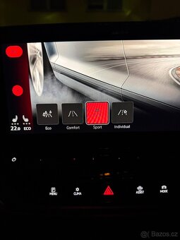 VW ID.4 Pro Performance 150kW 77kWh Koup.ČR 15.000km 11/2023 - 14