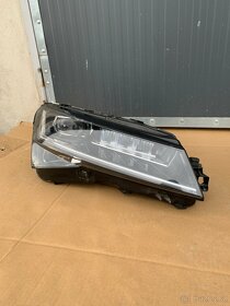 svetlo skoda superb 3 III lift svetla xenony - 14