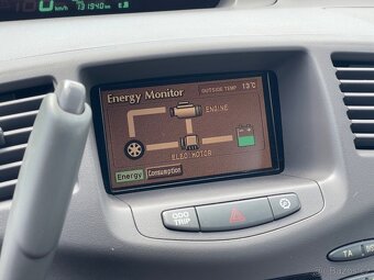 Toyota Prius 1.5 hybrid, r.v. 2000, BOURÁNO - 14