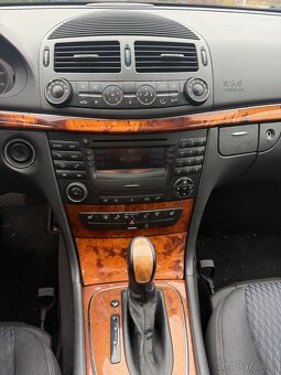 Mercedes Benz W211 270CDI - 14