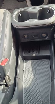 Hyundai Ioniq 5 4x4 306 koní 07/2022, 72,6 kwh +DPH, záruka - 14