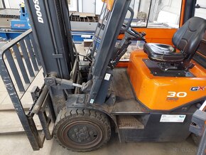 Vysokozdvižný vozík Doosan 3 t - 14