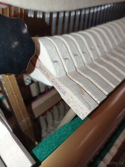 Pianino vyšší třídy model 131 - 14