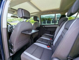 VW Touran 1.4TSi 103kw, DSG, Panorama, 7 míst, 1. Majitel - 14