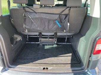 VW T5 Caravelle 1,9 TDI 75kw 8.míst rok 2008 - 14