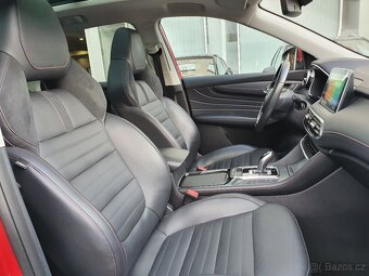 MG EHS PHEV Luxury 1.5 190kW AUT. 42tkm - záruka Autodraft - - 14