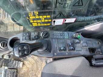 Pásové rypadlo Volvo EC140DL - 14