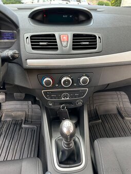 Renault Megane COUPE, 1.4 TCe = 145.470 km, rok 2010 - 14