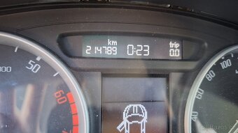 Fabia ELEGANCE 1.4 16V 63 kW PLNÁ VÝBAVA - DOHODA - 14