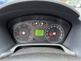 Ford Fusion 1.4 TDCI 50 kW 2006 klimatizace serviska - 14
