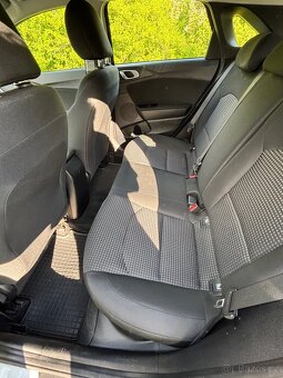 Kia Ceed - 14