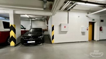 Moderní byt 3+kk, 118 m2, se terasou 18 m2 a parkováním, Pra - 14