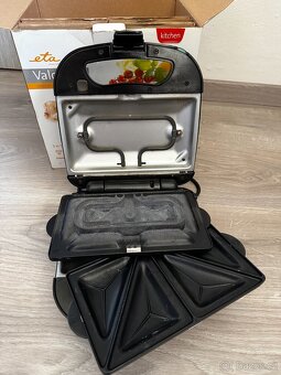 PRODÁM PLNĚ FUNKČNÍ ETA TOUSTOVAČ, VAFLOVAČ - 14