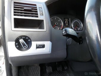 Volkswagen Multivan 2.0TDi 103kW 7.míst 4Motion 4-2012 - 14
