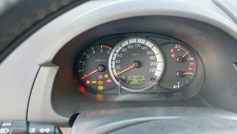 Prodám: Mazda 5, 2.0 diesel, 105 kW, 7 míst - 14