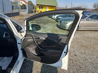 Opel Astra 2016, 103kw, TOP - Auta na splátky BEZ registrů - 14