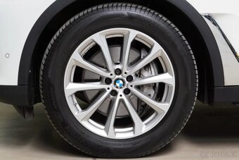 BMW X7, Xdrive40d,ČR,DPH,1.maj,6 míst - 14