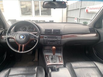 BMW 3 3.0 330i Touring - 14